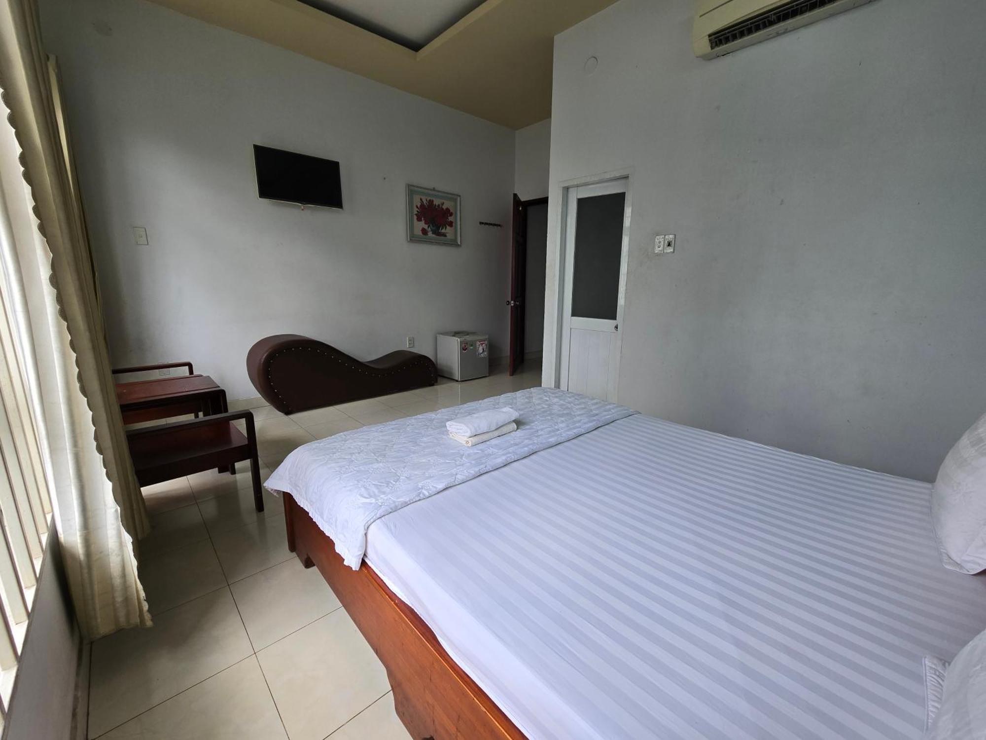 Motel Ha Long Long Binh Zewnętrze zdjęcie